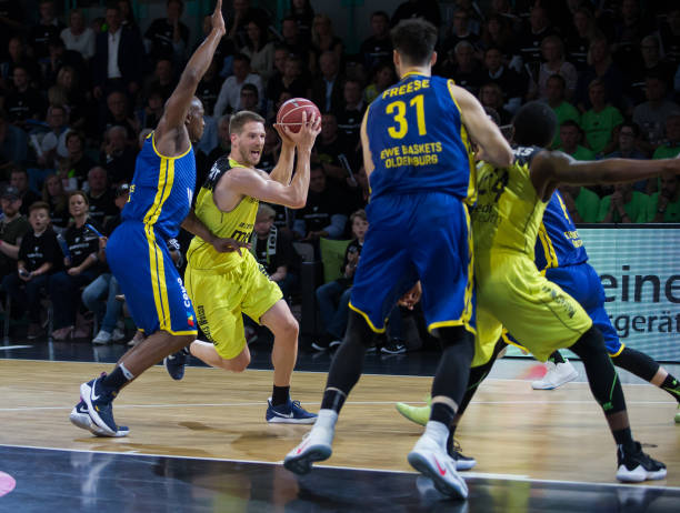 蒂尼奥后 蒂尼奥后